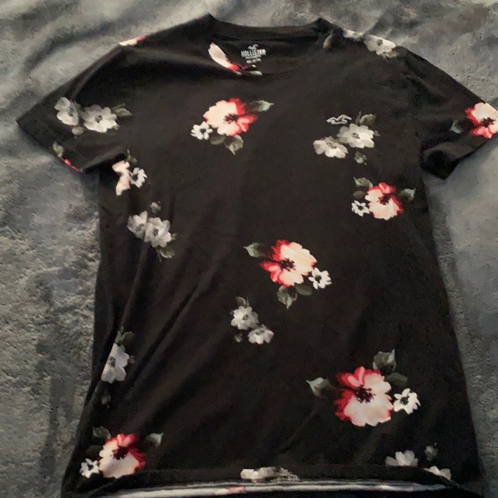 Hollister T-Shirt
